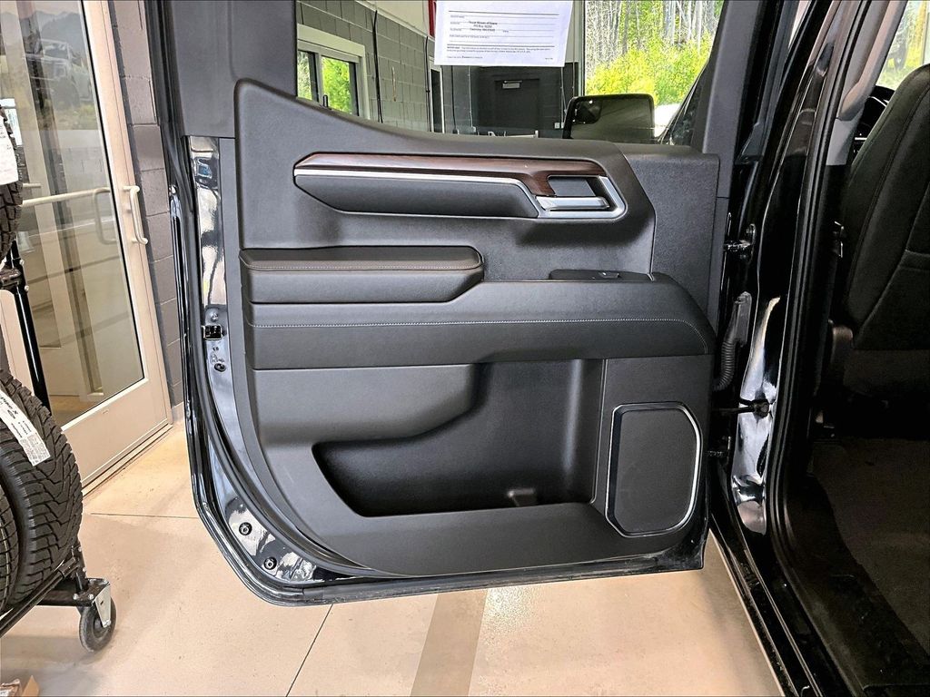 2024 GMC Sierra 1500 — photo 21