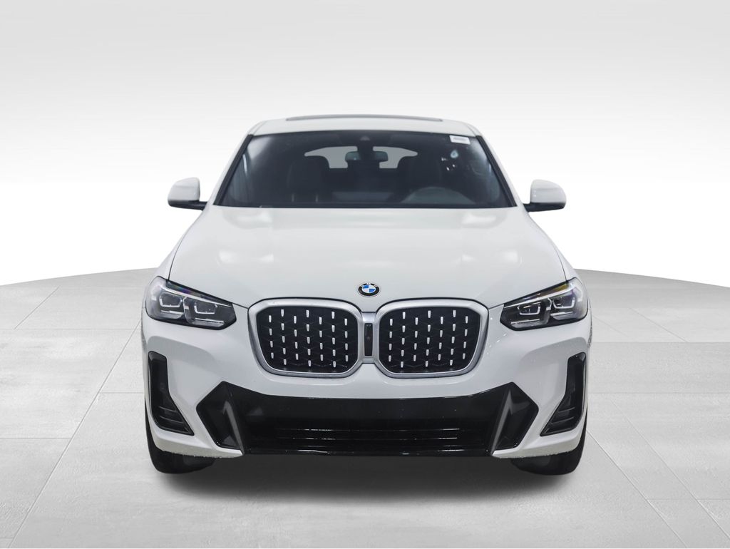 Thumbnail: 2023 BMW X4 - 8