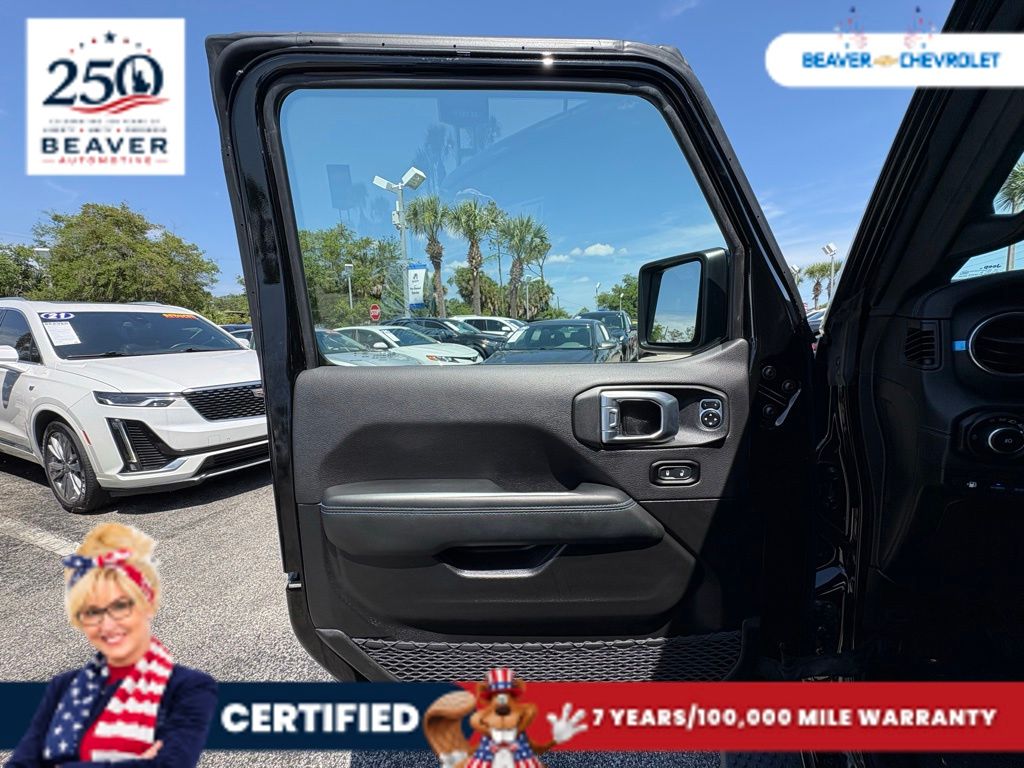 Used 2024 Jeep Wrangler SUV