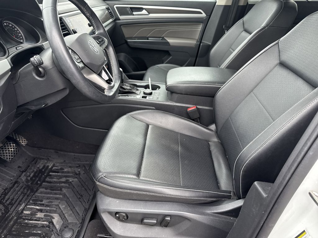 2021 Volkswagen Atlas 3.6L V6 SE w/Technology White at Wharton Chevrolet GMC