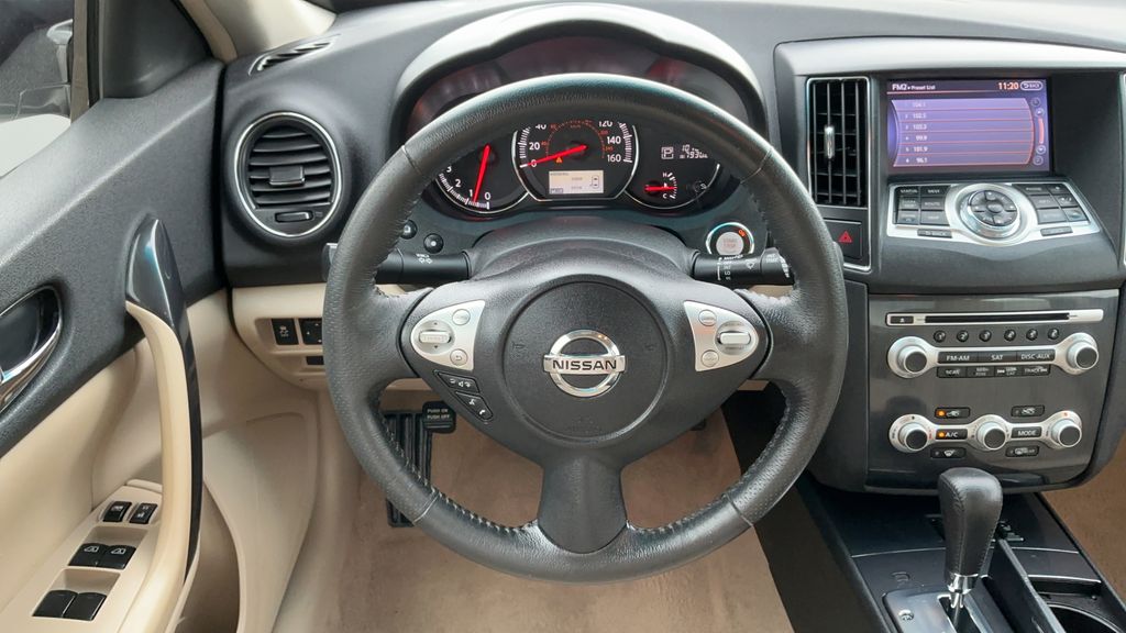 2013 Nissan Maxima 3.5 SV White at Ultimate Motorsports