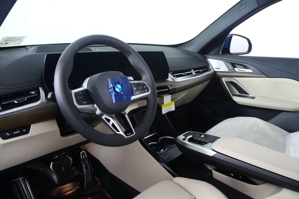 Thumbnail: 2025 BMW X1 - 12