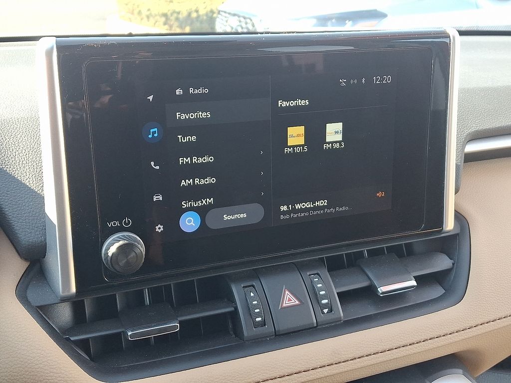 Thumbnail: 2023 Toyota RAV4 - 18