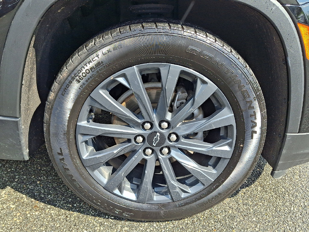 Used 2023 Chevrolet Traverse RS