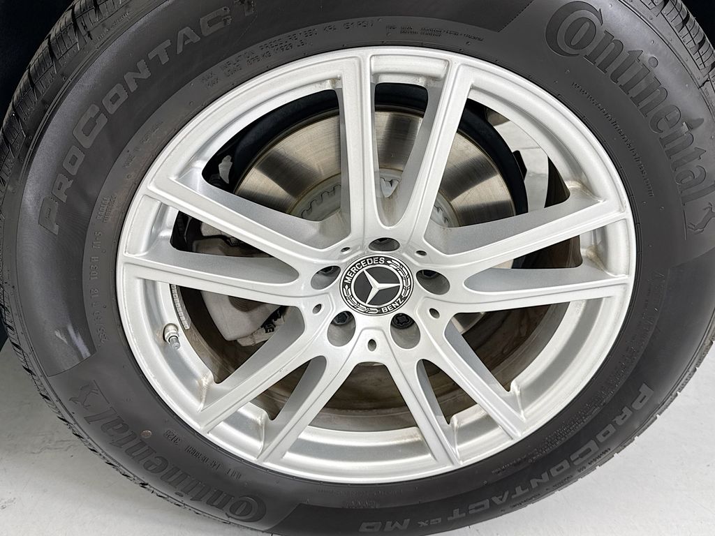 Certified Used 2026 Gray Mercedes-Benz GLC 300 image 29