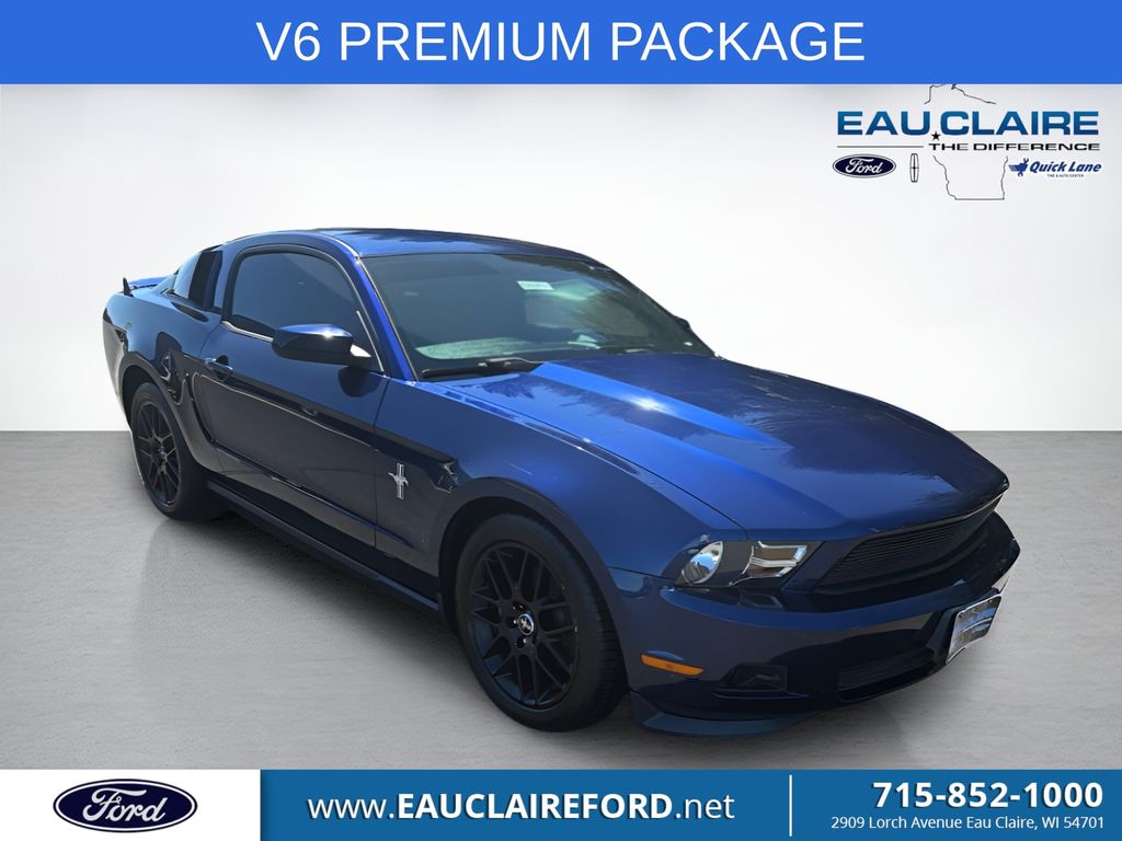  2012 Ford Mustang V6 Premium Coupe RWD   