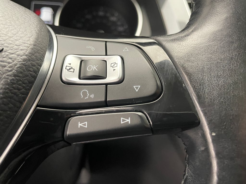 Thumbnail: 2018 Volkswagen Tiguan - 22