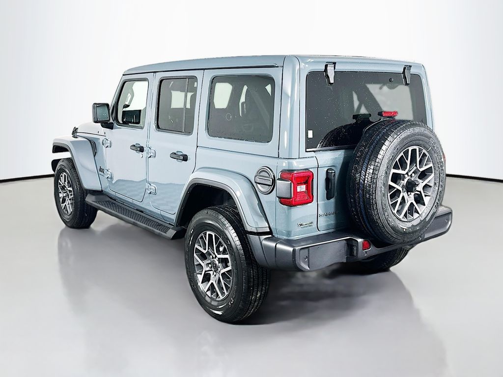 New 2026 Gray Jeep Sahara image 5