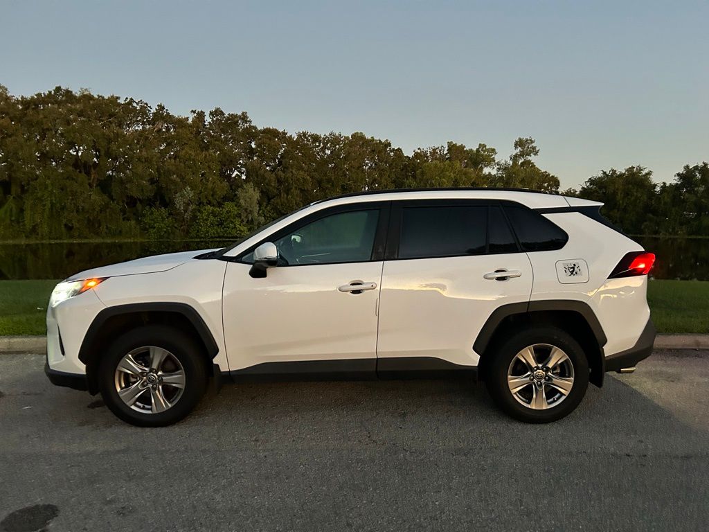 Thumbnail: 2022 Toyota RAV4 - 2