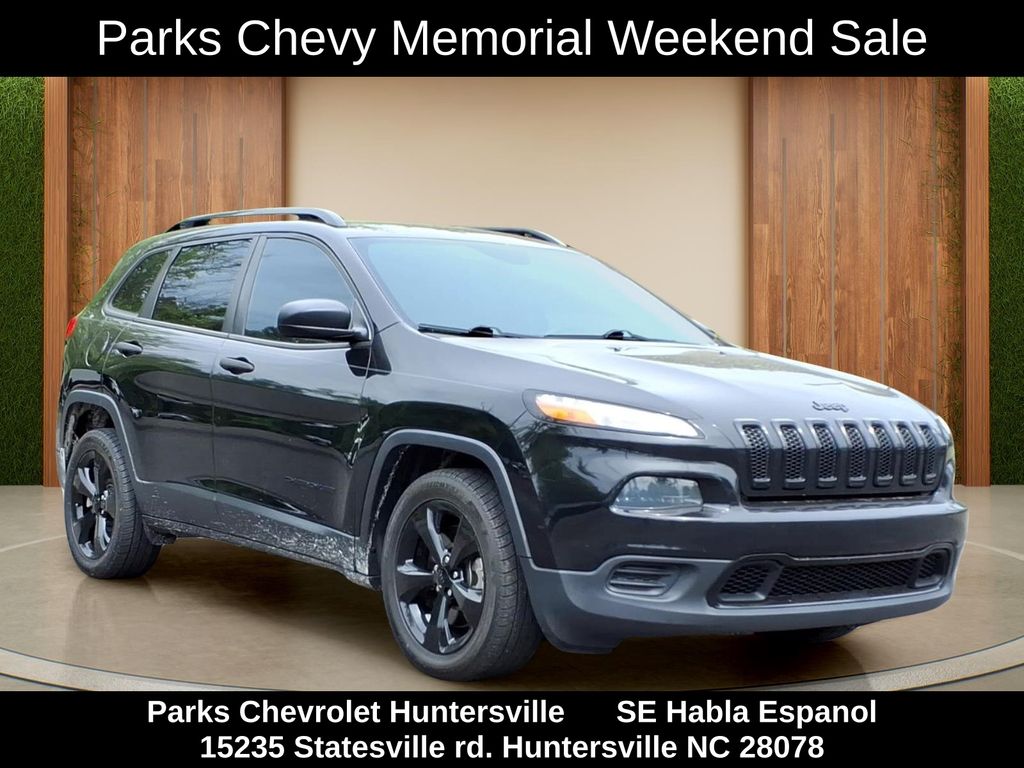 Diamond Black Crystal Pearlcoat 2017 Jeep Cherokee Sport FWD SUV / Crossover Front-Wheel Drive 9-Speed Automatic