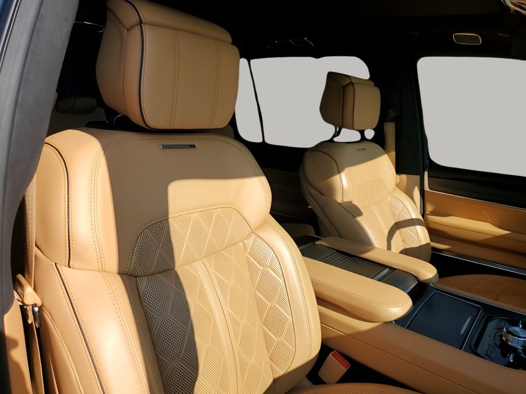 Used Car 2024 Jeep Grand Wagoneer  Utility Series Iii Obsidian Four Wheel Drive For Sale Under $90,000 In Austin, Texas