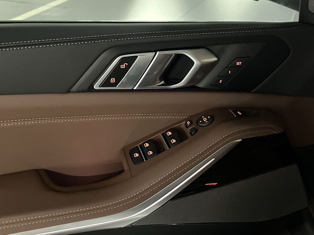 Thumbnail: 2026 BMW X5 - 13