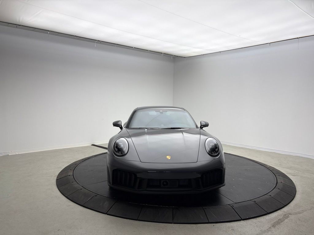 Thumbnail: 2025 Porsche 911 - 10