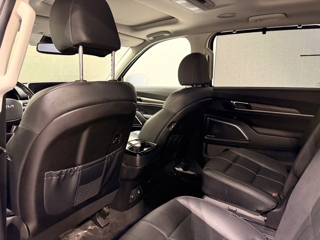 Thumbnail: 2022 Kia Telluride - 21