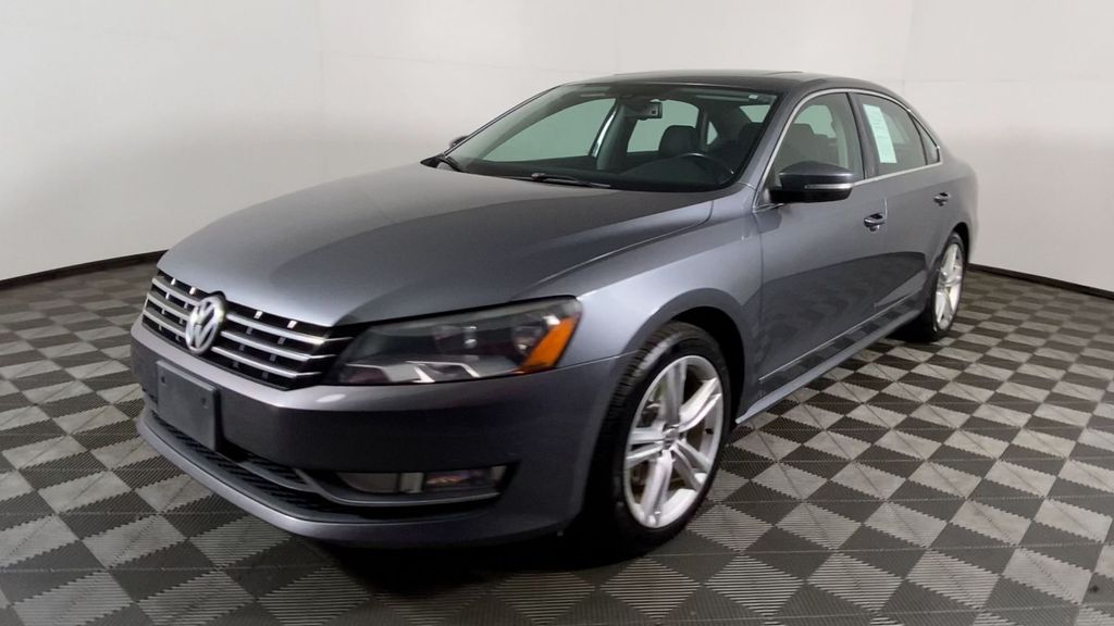 2014 Volkswagen Passat TDI SEL Premium 4