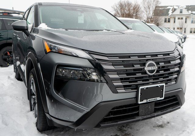 2026 Nissan Rogue SV - 2