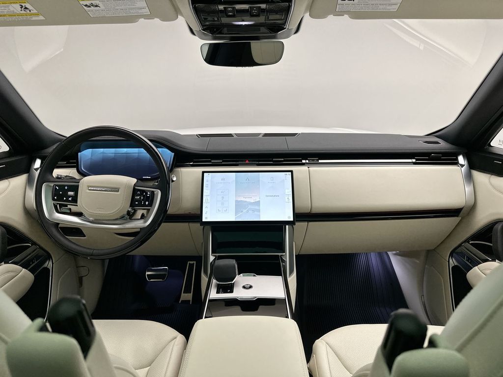 Thumbnail: 2025 Land Rover Range Rover - 6