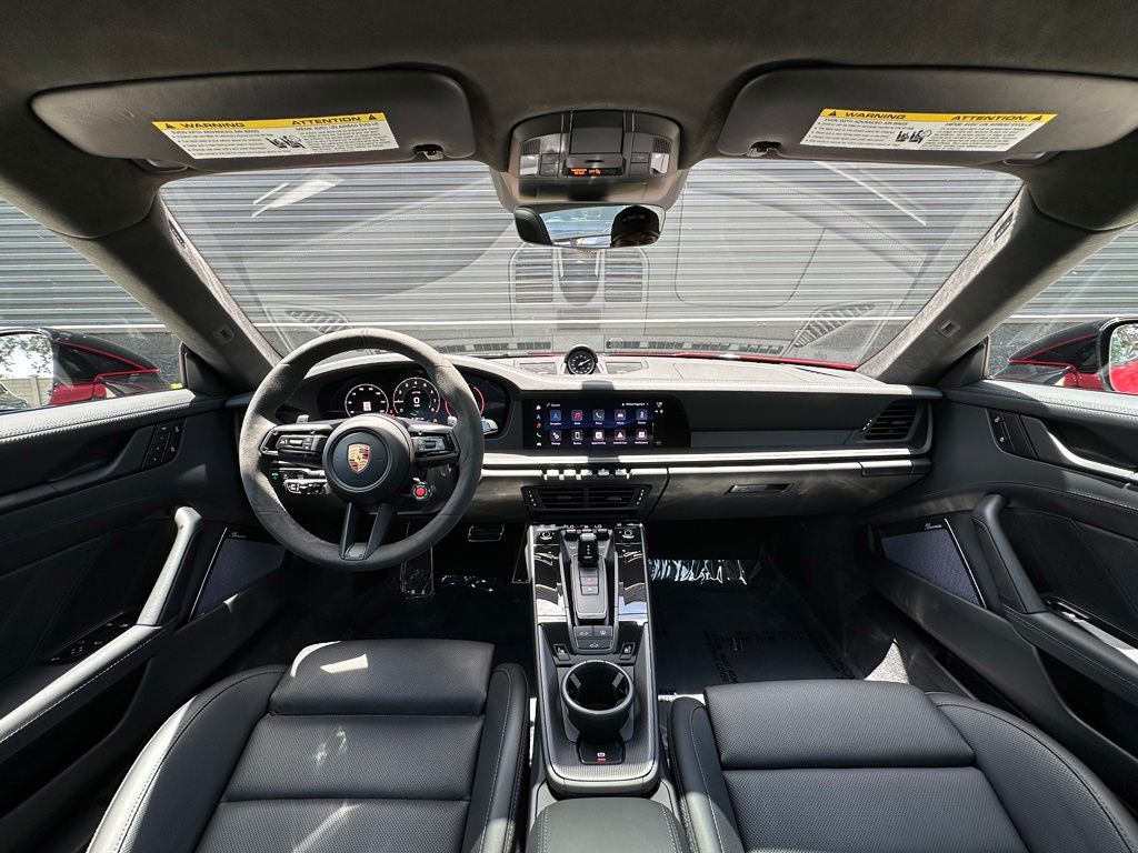 Thumbnail: 2026 Porsche 911 - 6