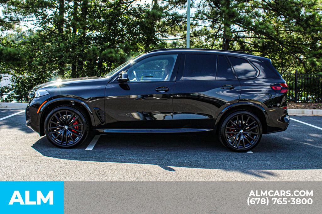 Used 2026 Black BMW sDrive40i image 7