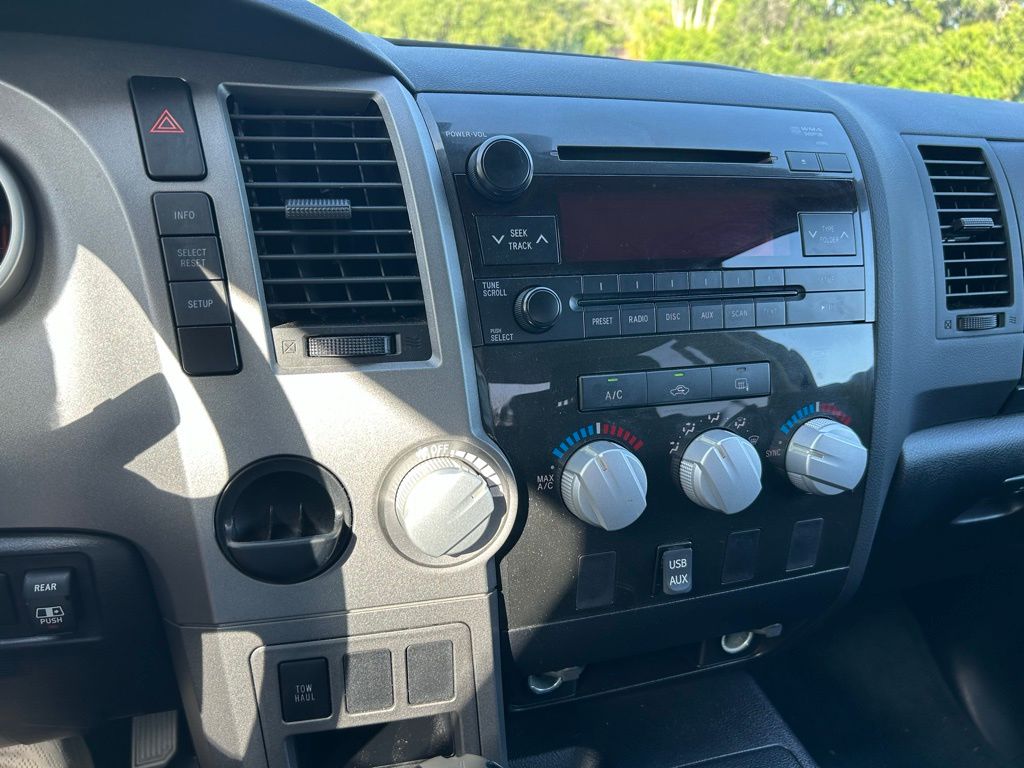 Thumbnail: 2011 Toyota Tundra - 18