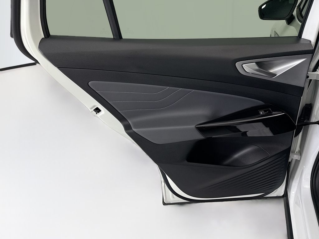 Thumbnail: 2023 Volkswagen ID.4 - 25