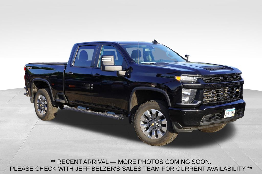 Black 2022 Chevrolet Silverado 2500HD Custom Crew Cab 4WD Pickup Truck Four-Wheel Drive 6-Speed Automatic
