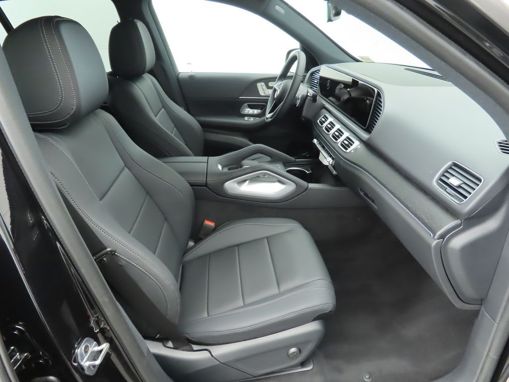 Thumbnail: 2026 Mercedes-Benz GLE - 20