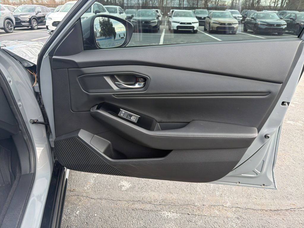 Thumbnail: 2023 Honda Accord - 26