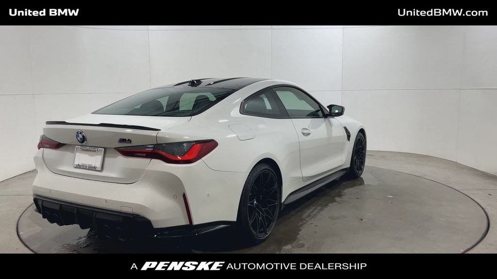 Thumbnail: 2024 BMW M4 - 8