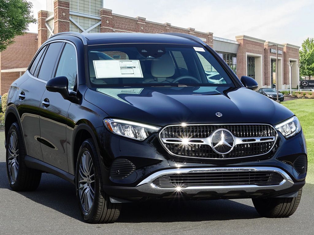 Thumbnail: 2026 Mercedes-Benz GLC - 3