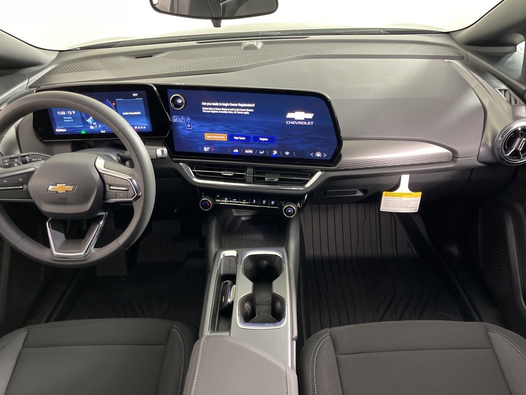 Thumbnail: 2026 Chevrolet Equinox - 16