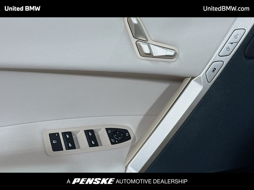 Thumbnail: 2023 BMW iX - 3