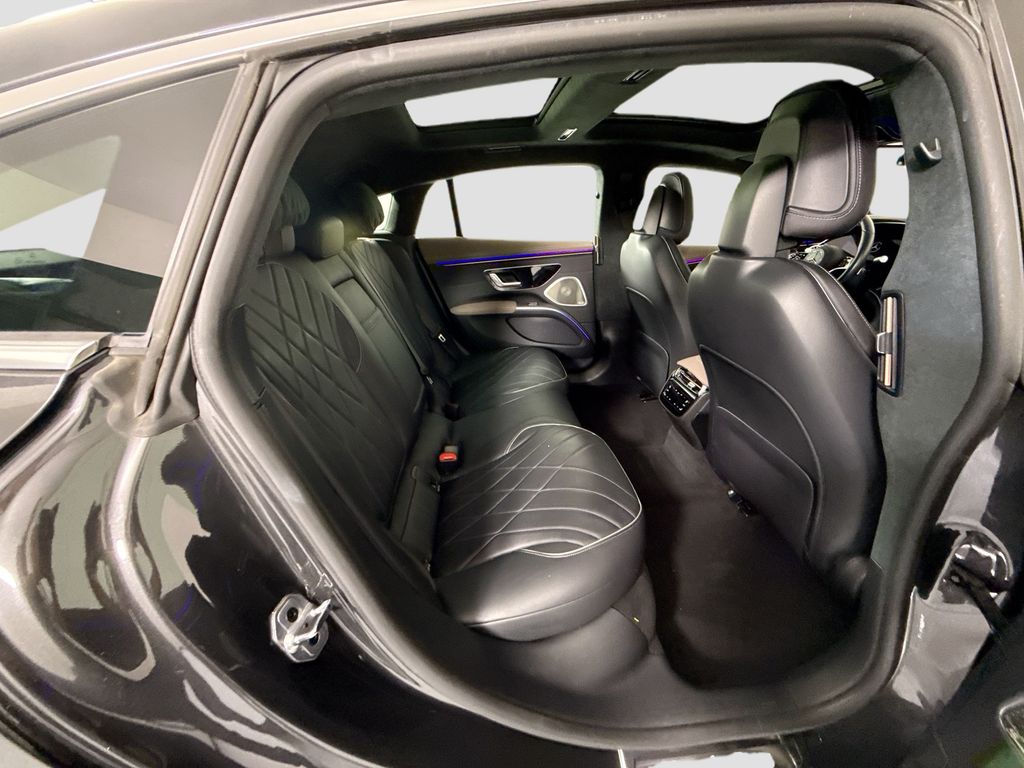 Thumbnail: 2023 Mercedes-Benz EQS - 22