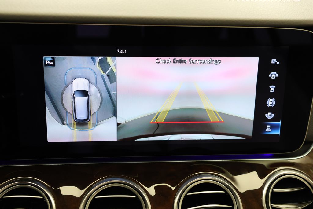 Thumbnail: 2023 Mercedes-Benz E-Class - 25