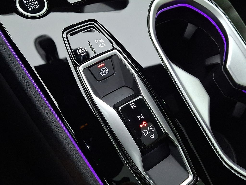 Thumbnail: 2026 Audi A6 - 10