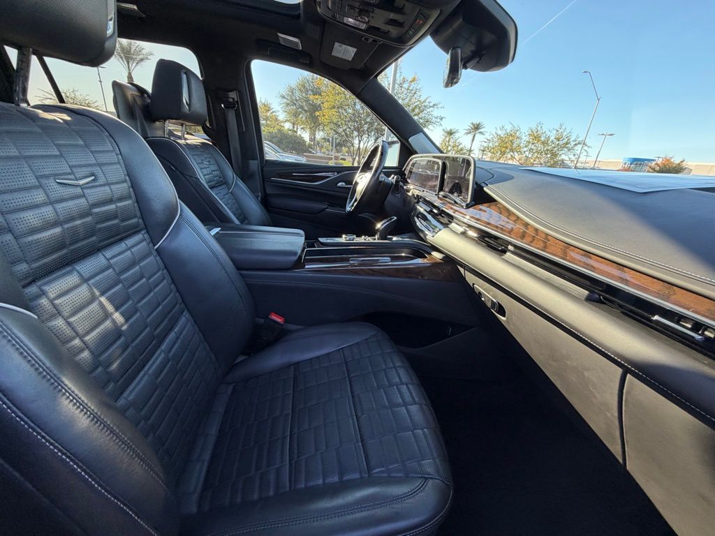 Thumbnail: 2023 Cadillac Escalade - 16