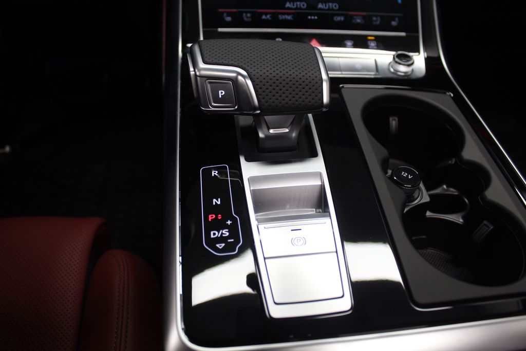 Thumbnail: 2026 Audi SQ7 - 18