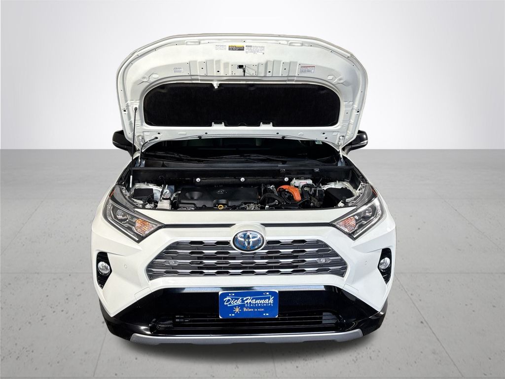 2020 Toyota RAV4 Hybrid XSE