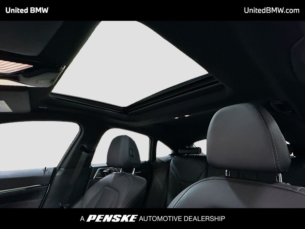 Thumbnail: 2023 BMW i4 - 12
