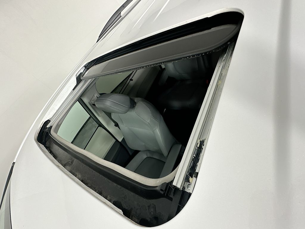 Thumbnail: 2024 Toyota Sienna - 21