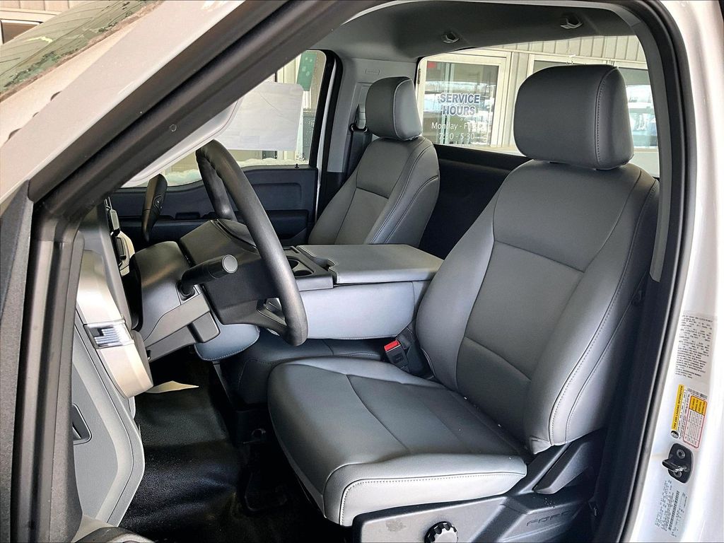2026 Ford F-250SD — photo 11