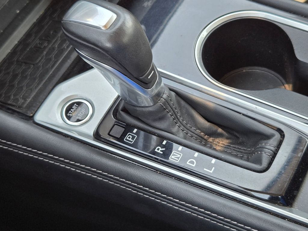 Used 2024 Nissan Altima Sedan
