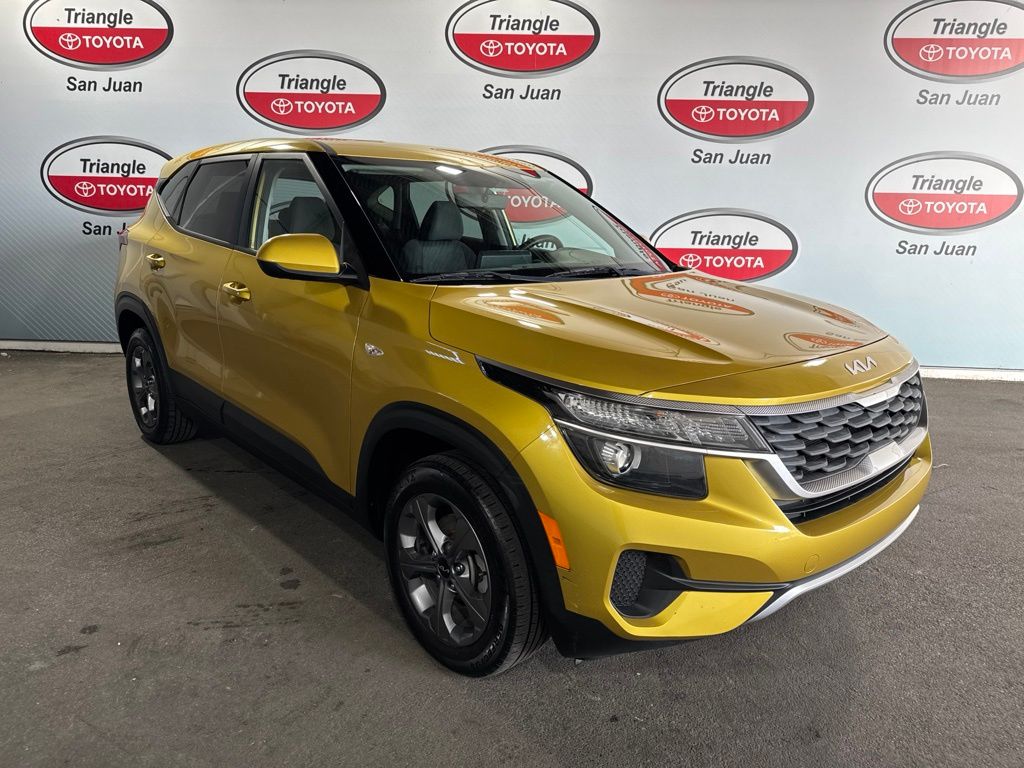 Thumbnail: 2022 Kia Seltos - 3