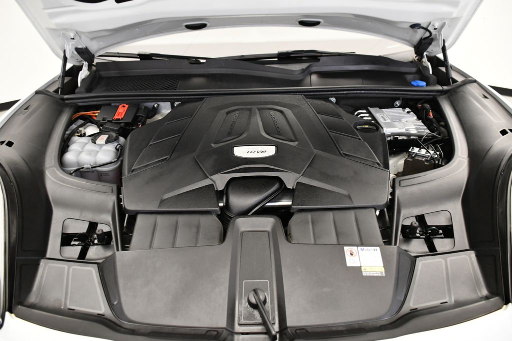 Thumbnail: 2023 Porsche Cayenne - 12