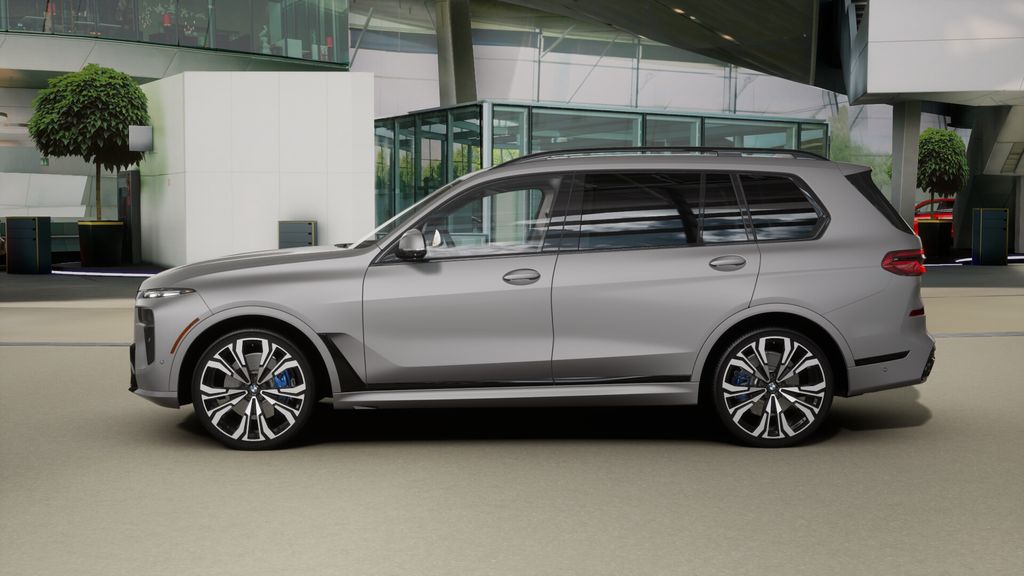 2026 BMW X7 M60i 4