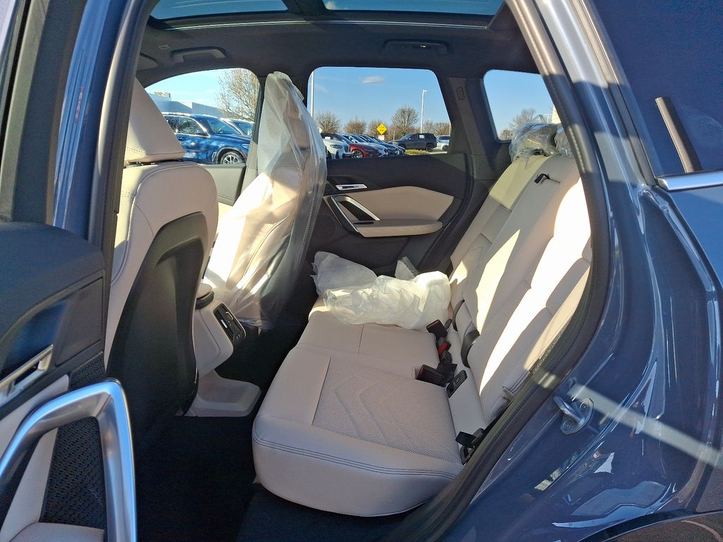 2025 BMW X1 xDrive28i 5