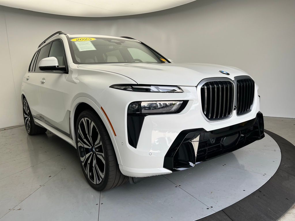 Thumbnail: 2025 BMW X7 - 2
