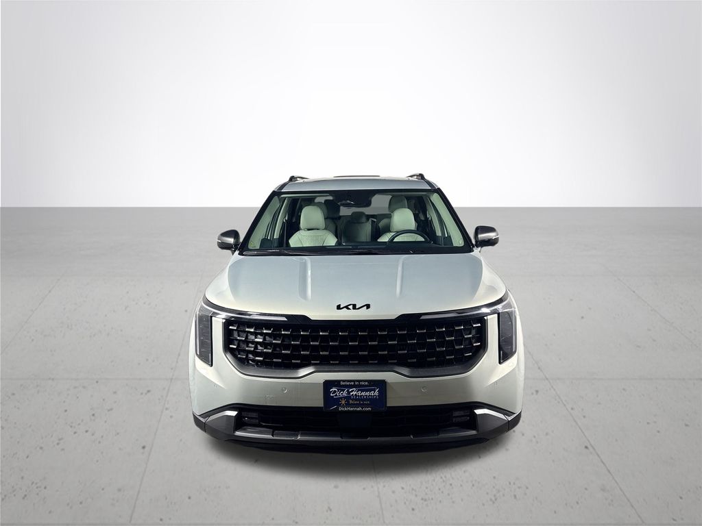 2026 Kia Carnival SX photo 3