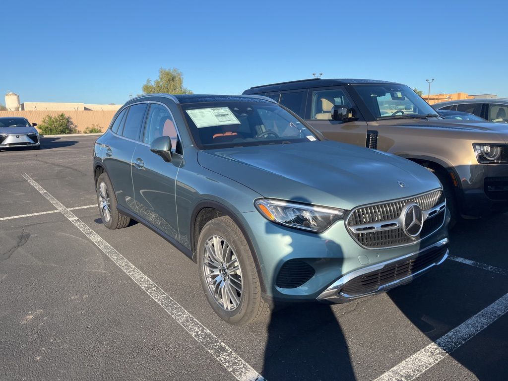 Thumbnail: 2026 Mercedes-Benz GLC - 2