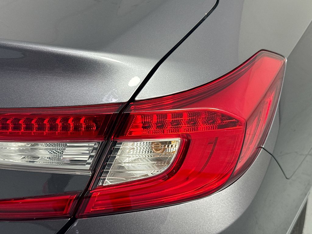 Used Car 2021 Honda Accord Hybrid  Ex-l For Sale Under $30,000 In Austin, Texas